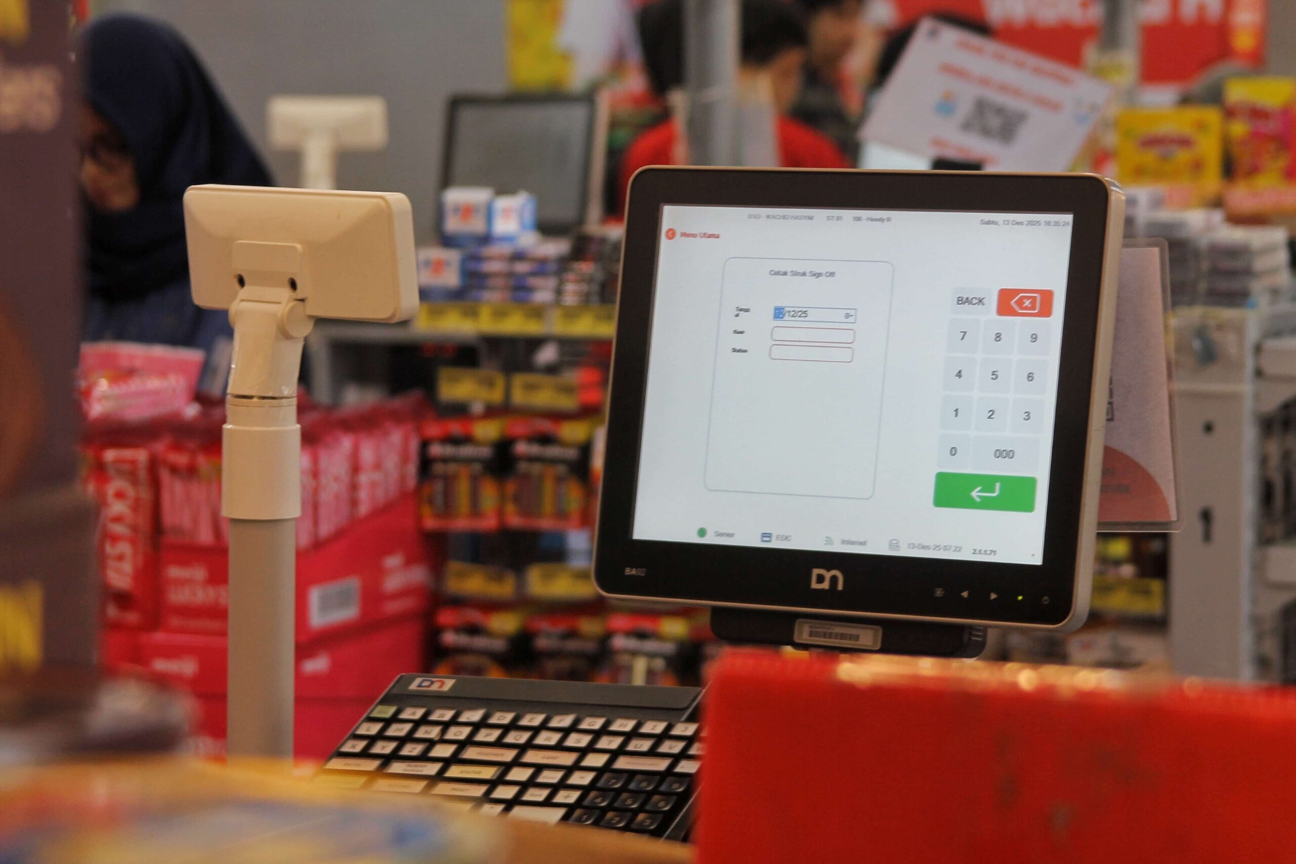 Cara Tarik Tunai ShopeePay di Alfamart/ Alfamidi